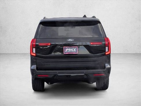 Used 2025 Ford Expedition Platinum w/ Stealth Performance Package image 7