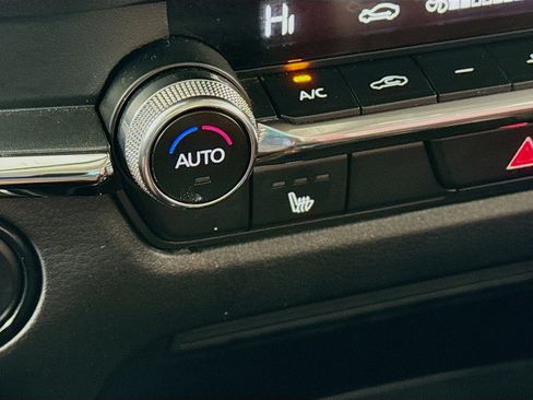 Used 2024 MAZDA CX-30 AWD 2.5 S w/ Preferred Package image 3