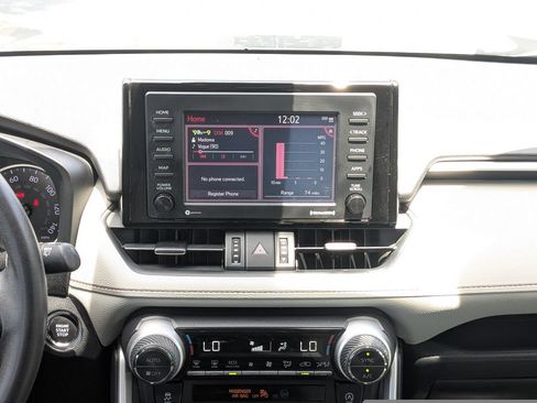 Certified 2021 Toyota RAV4 XLE Premium FWD image 19