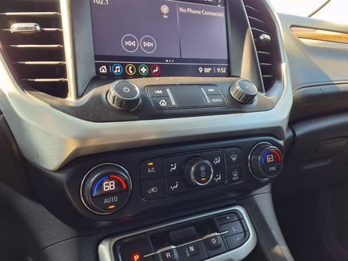 Used 2020 GMC Acadia SLE AWD/4WD image 6