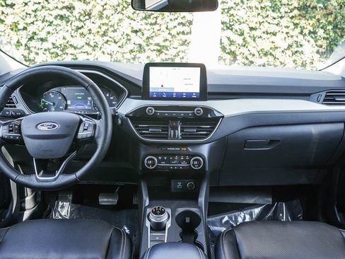 Used 2021 Ford Escape SEL FWD image 12