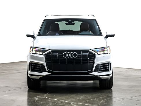 Used 2024 Audi Q7 3.0T Premium Plus image 4