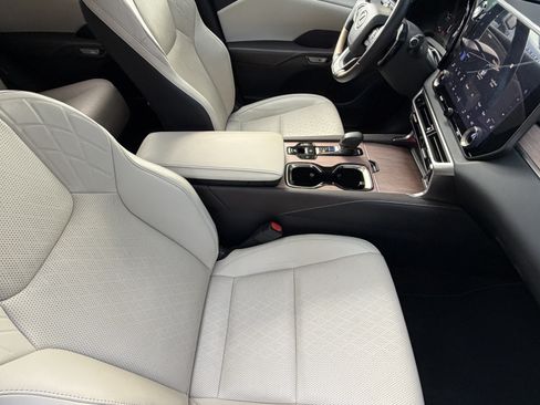 Certified 2025 Lexus RX 350 Premium Plus w/ Accessory Package (Z1) FWD image 43