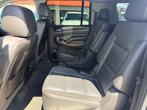 Used 2016 Chevrolet Suburban LTZ RWD image 13