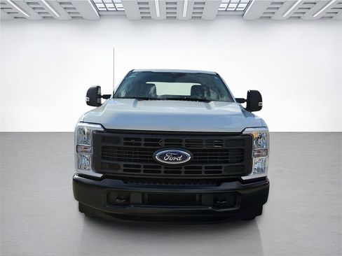 Used 2024 Ford F350 XL image 3