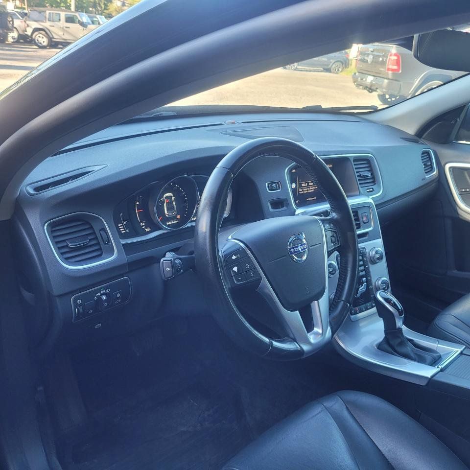 Used 2018 Volvo S60 T5 Inscription AWD/4WD image 13