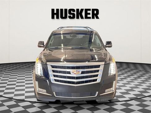 Used 2020 Cadillac Escalade Premium Luxury image 2