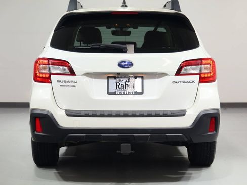 Used 2019 Subaru Outback 2.5i Premium AWD/4WD image 2