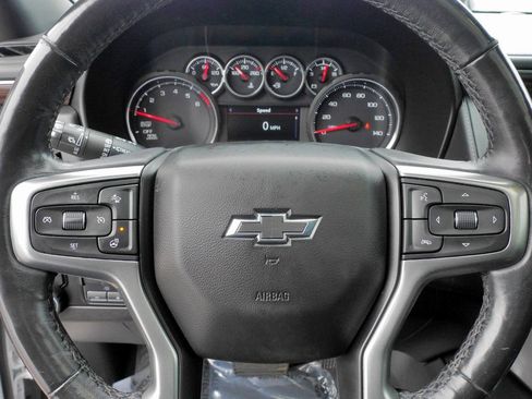 Used 2021 Chevrolet Tahoe Z71 w/ Z71 Signature Package image 27