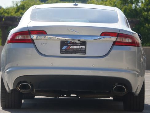 Used 2011 Jaguar XF Premium RWD image 13