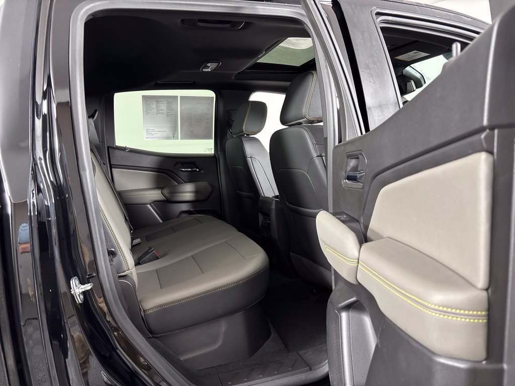 Certified 2024 Chevrolet Colorado ZR2 w/ ZR2 Convenience Package III AWD/4WD image 9