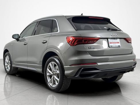 Used 2023 Audi Q3 2.0T Premium w/ Convenience Package AWD/4WD image 3