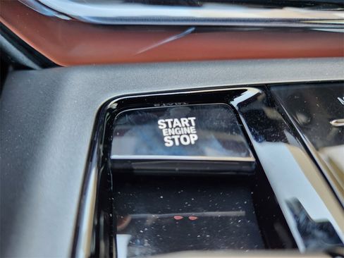 New 2025 BMW X3 xDrive30i w/ Convenience Package image 22