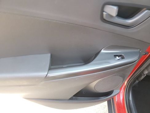 Used 2021 Hyundai Kona SE FWD image 16