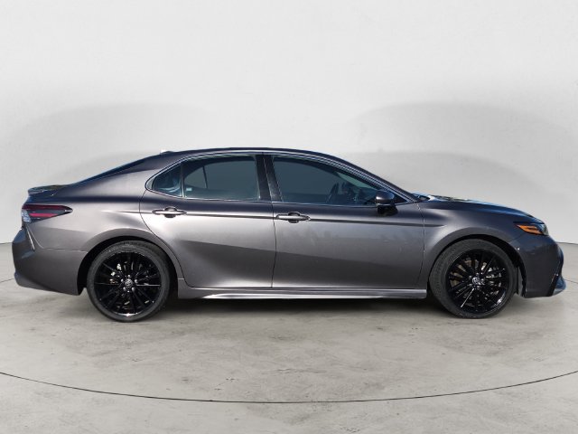 Used 2023 Toyota Camry XSE FWD image 4