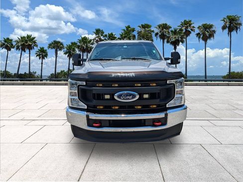 Used 2020 Ford F250 XL w/ Power Equipment Group AWD/4WD image 2