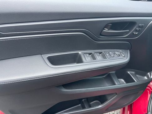 Used 2024 Honda Odyssey Sport image 6