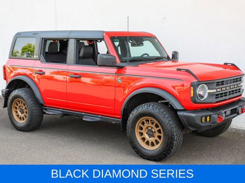 Used 2023 Ford Bronco Black Diamond AWD/4WD image 1