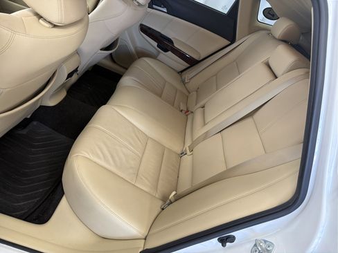 Used 2010 Honda Crosstour EX-L image 10