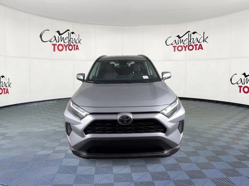 Used 2025 Toyota RAV4 XLE FWD image 6