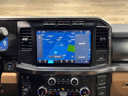 Used 2024 Ford F250 Lariat w/ Sport Appearance Package image 17