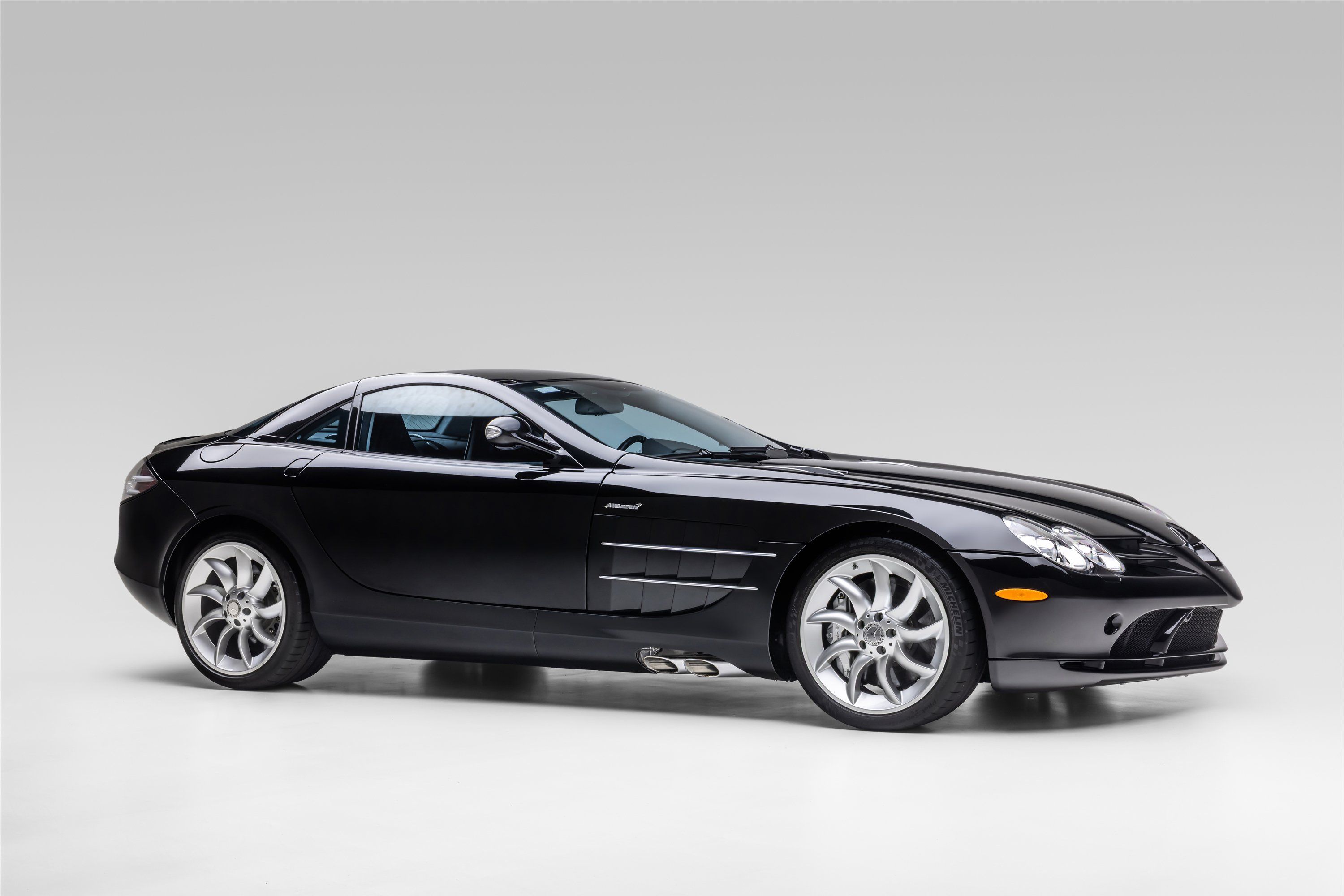 Used 2005 Mercedes-Benz SLR image 12