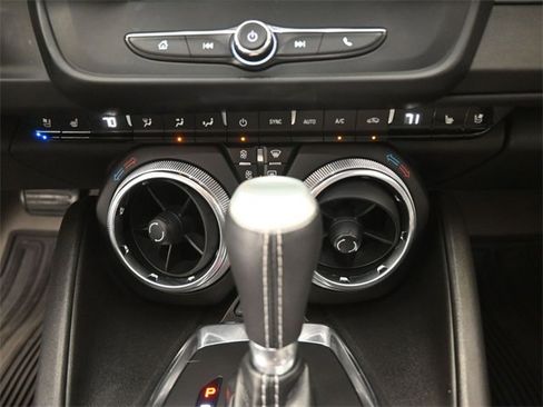 Used 2022 Chevrolet Camaro LT w/ RS Package image 28