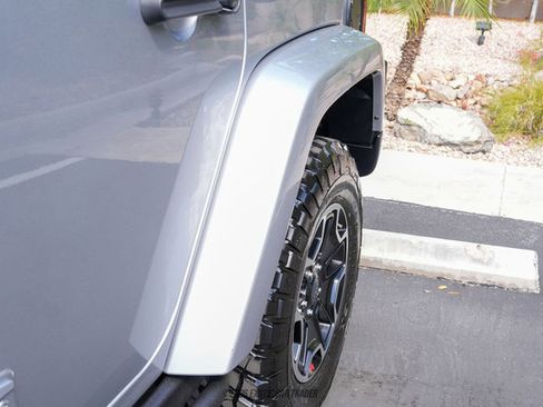 Used 2016 Jeep Wrangler Unlimited Rubicon image 85