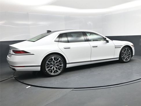 New 2026 Genesis G90 3.5T image 4