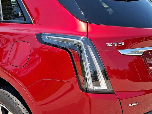 Certified 2023 Cadillac XT5 Sportv AWD/4WD image 12