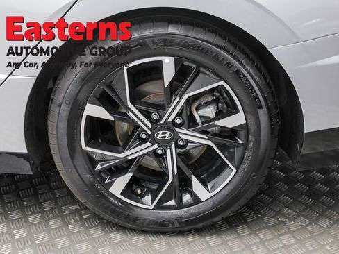 Used 2024 Hyundai Sonata SEL image 8