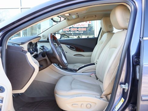 Used 2013 Buick LaCrosse Premium w/ Entertainment Package image 12