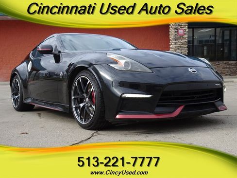 Used 2016 Nissan 370Z NISMO RWD image 1