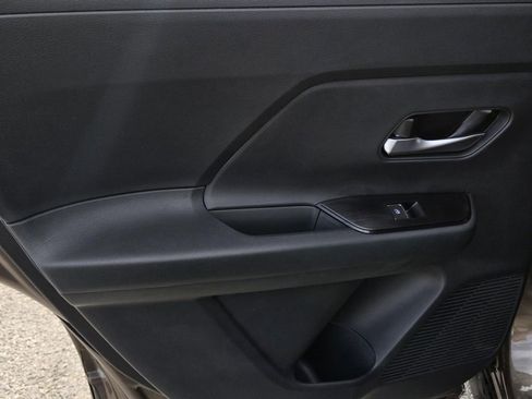 New 2026 Nissan Kicks SR w/ Cold Weather Package image 10