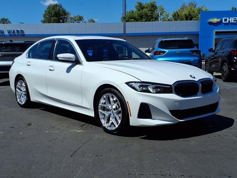 Used 2025 BMW 330i Sedan image 5