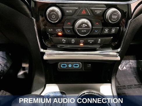 Used 2020 Jeep Grand Cherokee Altitude AWD/4WD image 22