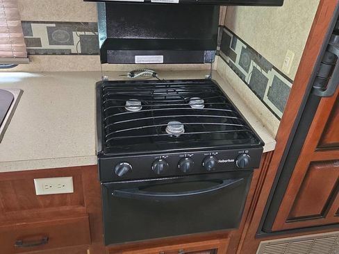 Used 2011 Ford E-450 and Econoline 450 Super Duty w/ Motorhome Prep Pkg image 11