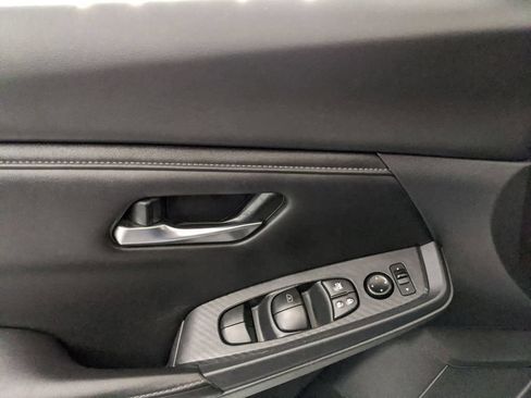 Used 2022 Nissan Sentra SV FWD image 14