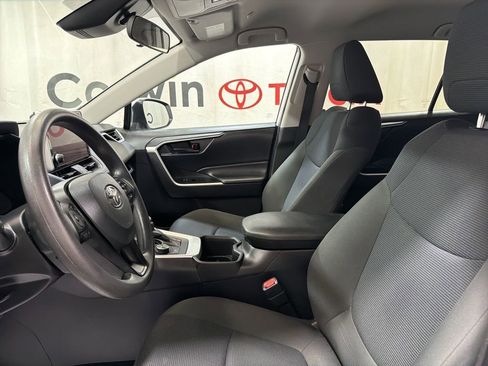 Used 2024 Toyota RAV4 LE image 23
