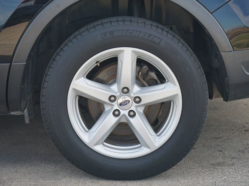 Used 2018 Ford Explorer FWD image 14