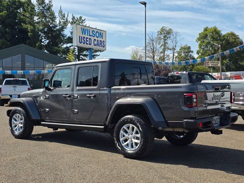 Used 2023 Jeep Gladiator Sport AWD/4WD image 28