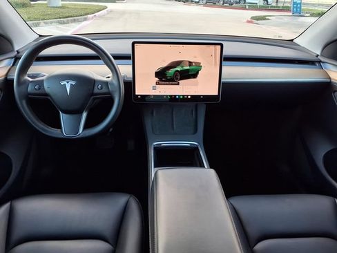 Used 2023 Tesla Model Y Long Range AWD/4WD image 5