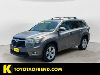 Used 2015 Toyota Highlander Limited AWD/4WD video 1