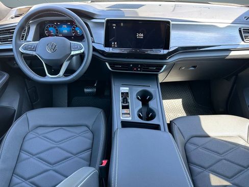 New 2026 Volkswagen Atlas Cross Sport SE image 4