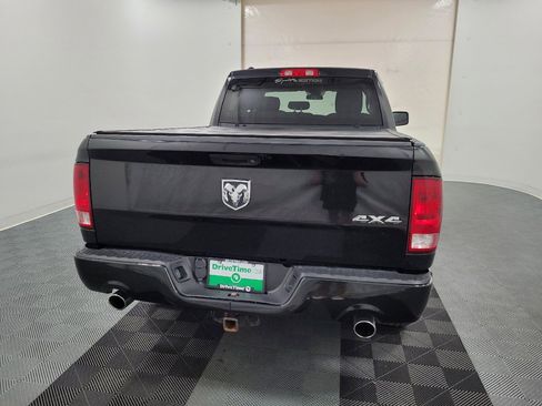 Used 2017 RAM 1500 Express w/ Express Value Package AWD/4WD image 7