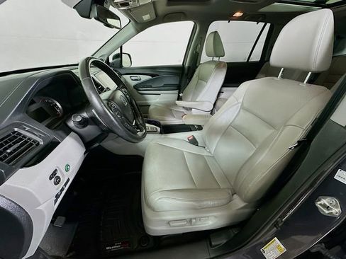Used 2018 Honda Pilot Elite image 12