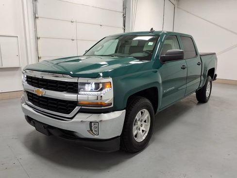 Used 2018 Chevrolet Silverado 1500 LT w/ LT Eassist Package RWD image 7