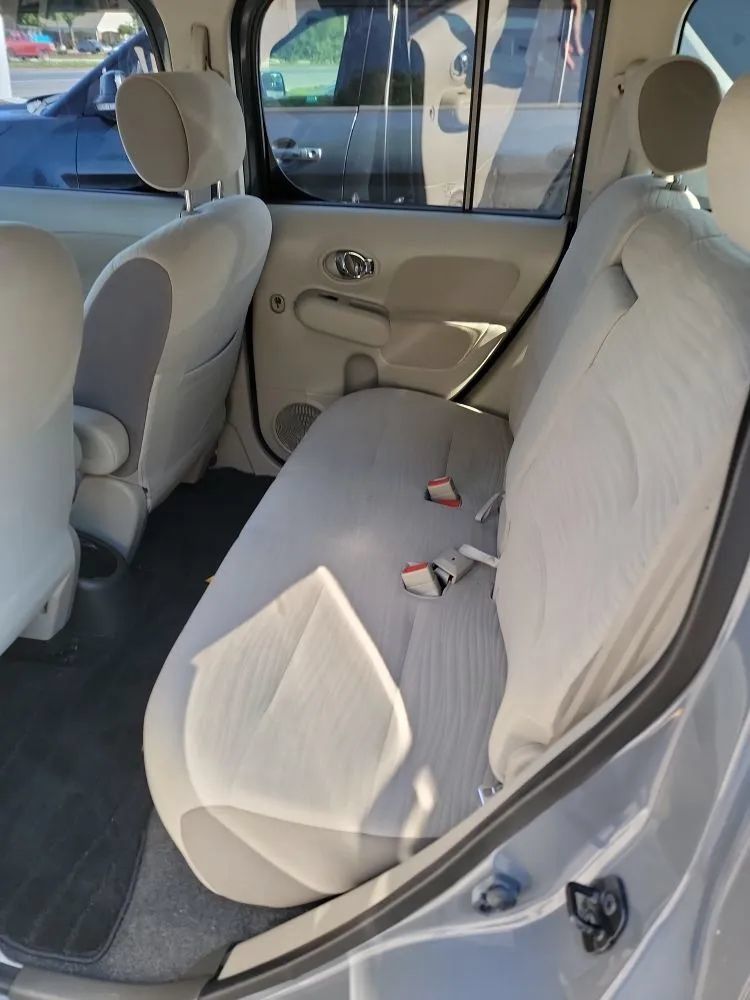 Used 2013 Nissan Cube 1.8 S w/ Interior Designer Pkg FWD image 10