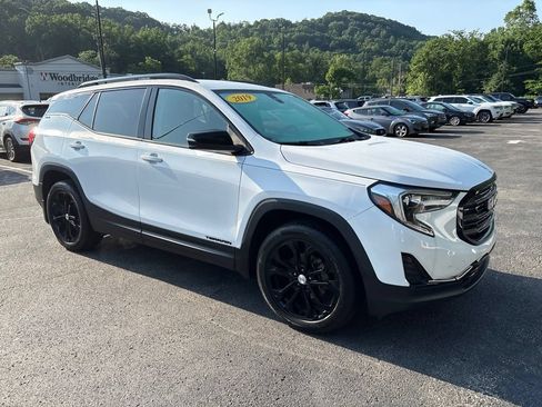 Used 2019 GMC Terrain SLE w/ Driver Convenience Package AWD/4WD image 7