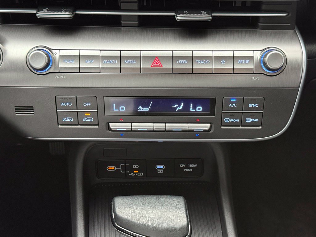 Used 2025 Hyundai Kona SEL FWD image 16